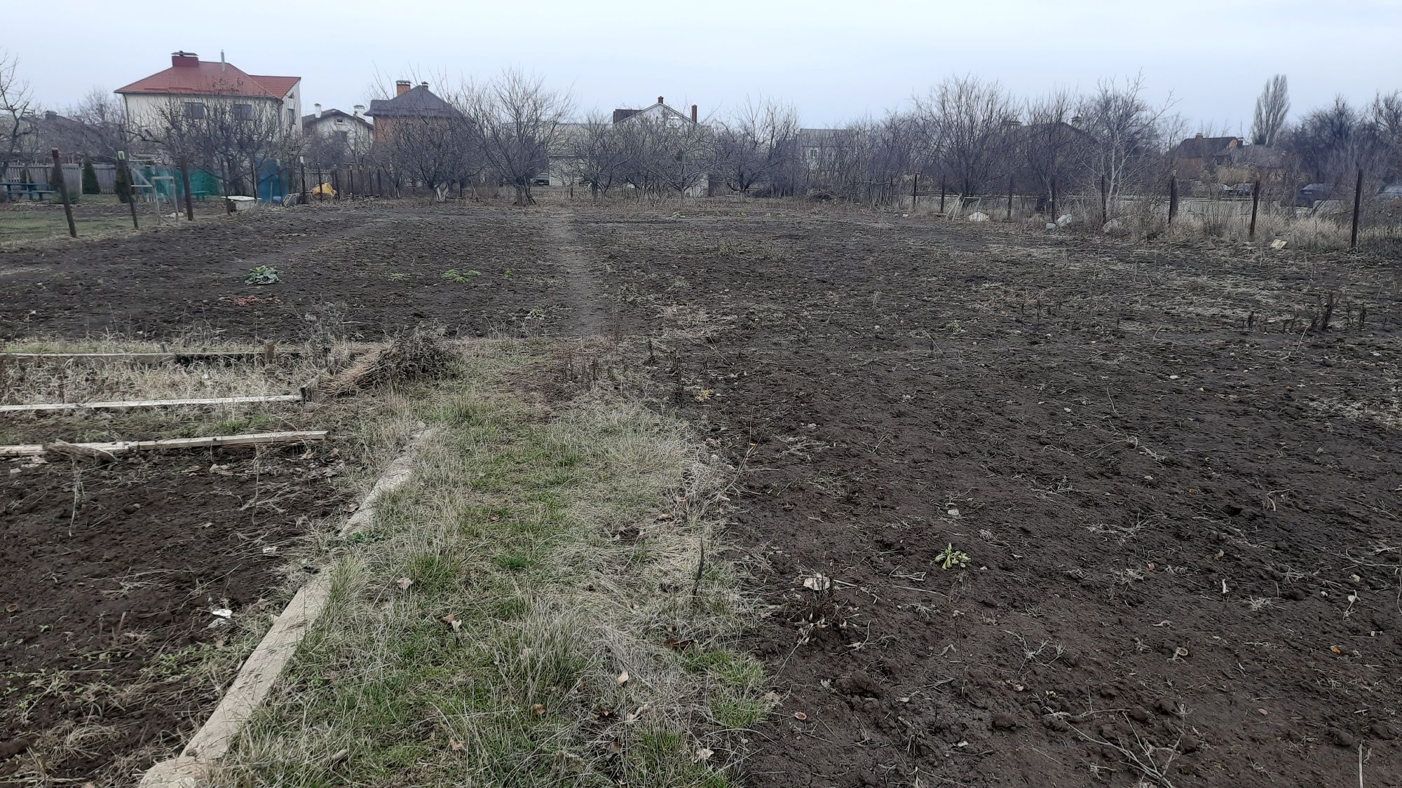 Продам ділянку 16с,елітне місто під забудову