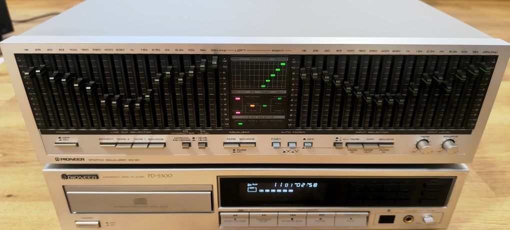 Pioneer equalizer SG-90 pasuje też do blue line.