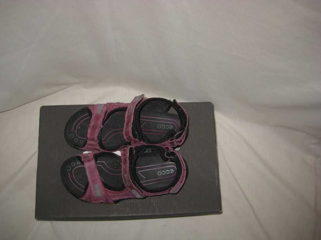 Босоножки сандалии Ecco оригинал 35 размер, по стельке 22,5 см. Кожа