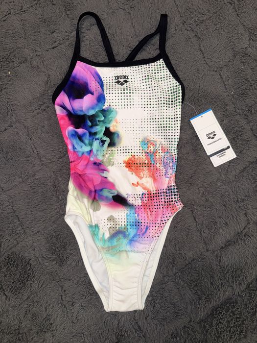 купальник Arena для плаванья и других водных видеов спорта