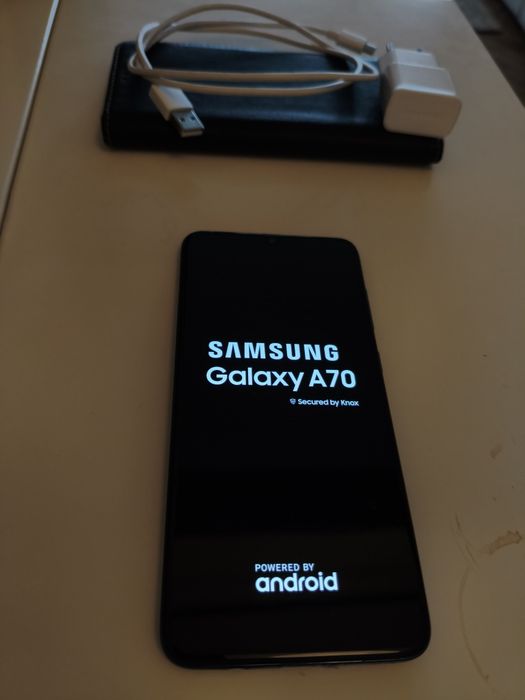Samsung A70 128GB - Impecável  + Acessórios Originais