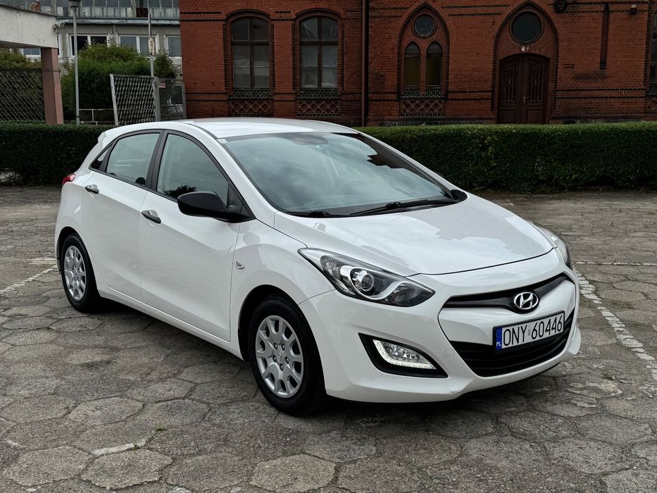 Hyundai I30 1.4 Benzyna LED Klimatyzacja Dobrze utrzymany.