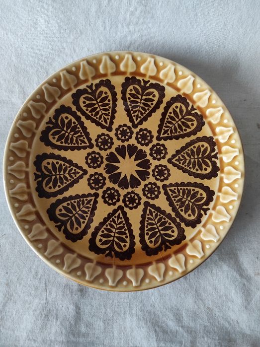 Patera talerz płaski zdobiony porcelit okres PRL