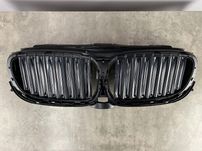Жалюзі (з моторчиком) - BMW 7 ( G11 / G12 ) 51138071190