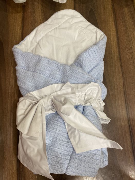 Дитячий конверт на виписку