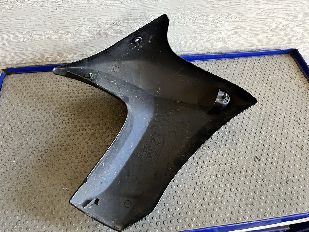 Lewa owiewka kawasaki er6n boczek
