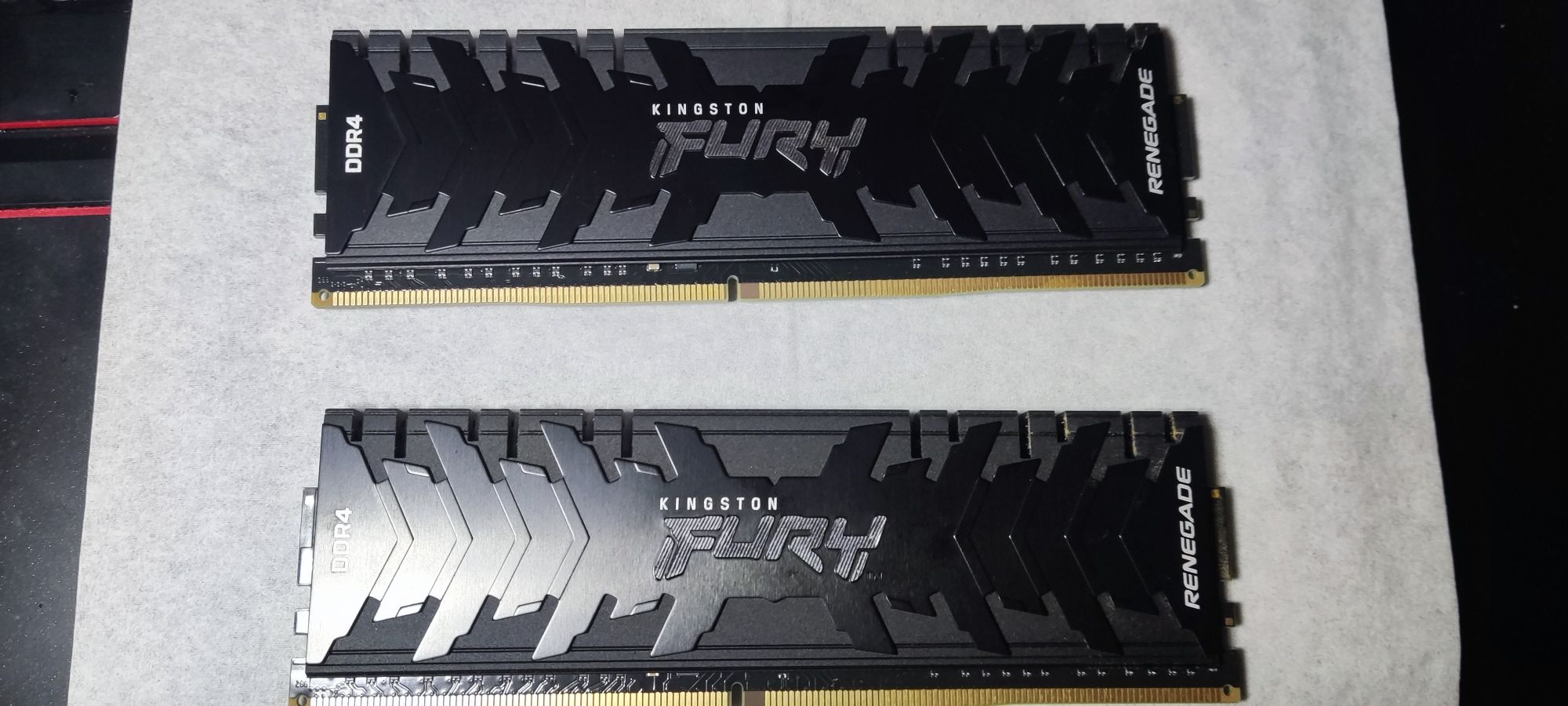 (8гб одна плашка) Kingston DDR4 3200Mhz FURY Renegade KF432C16RBK2/16