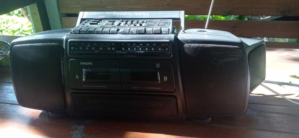 магнитола philips Plilips AWE 7694 boombox со встроенным сабвуфером