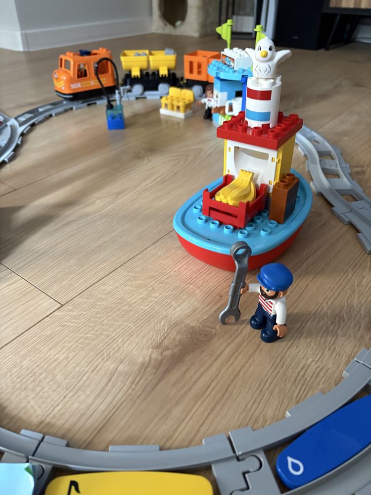 LEGO DUPLO pociag towarowy