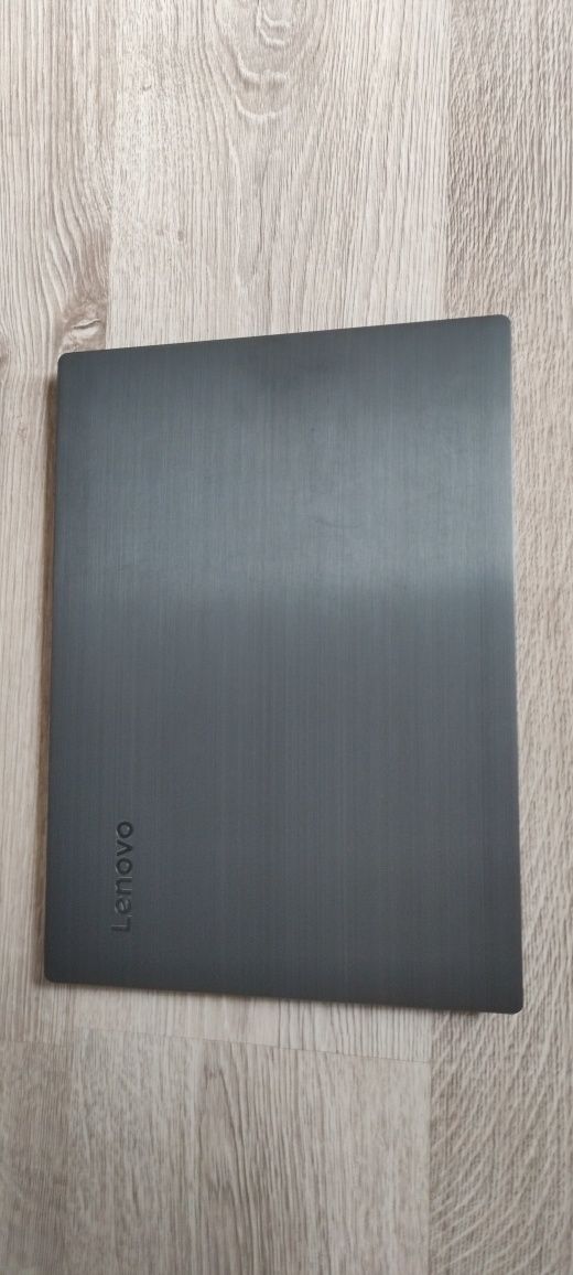 Ноутбук Lenovo v330