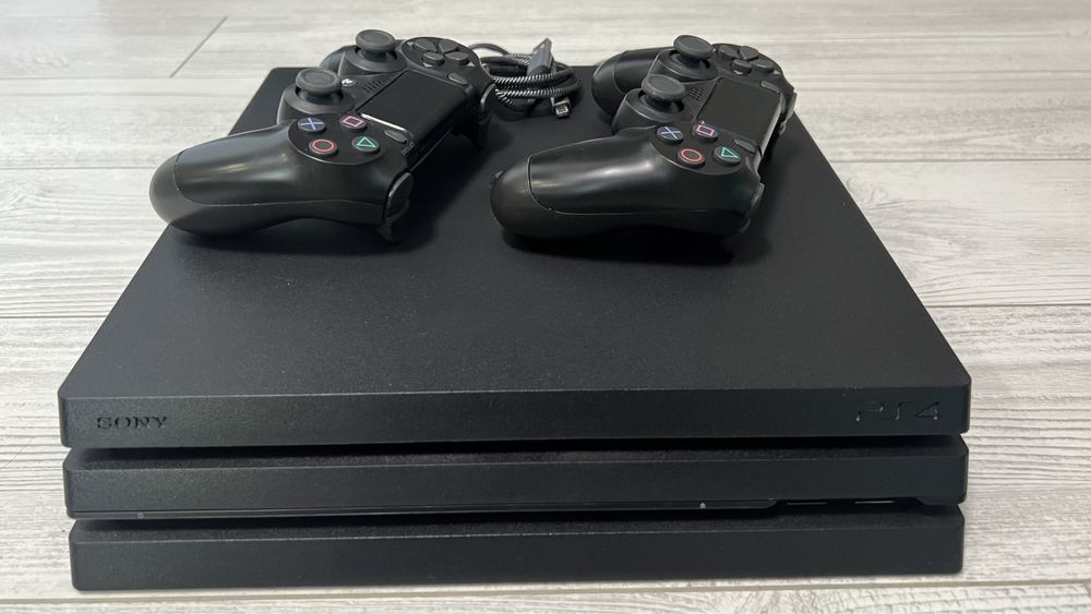 Sony playstation 4pro CUH-72xx/