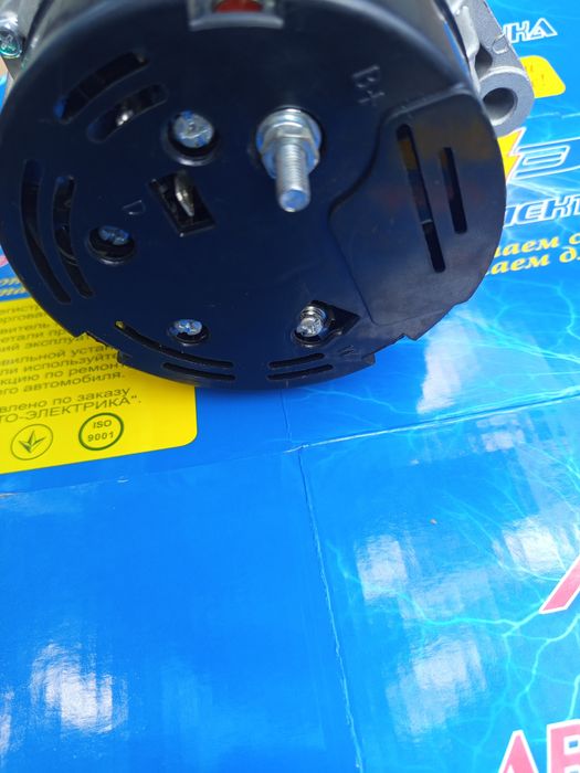 Продам генератор ваз 2110-100а