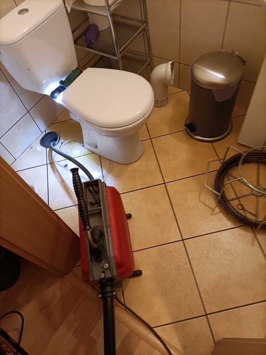 Udrażnianie, przepychanie rur, kanalizacji 24/7 mechanicznie oraz WUKO