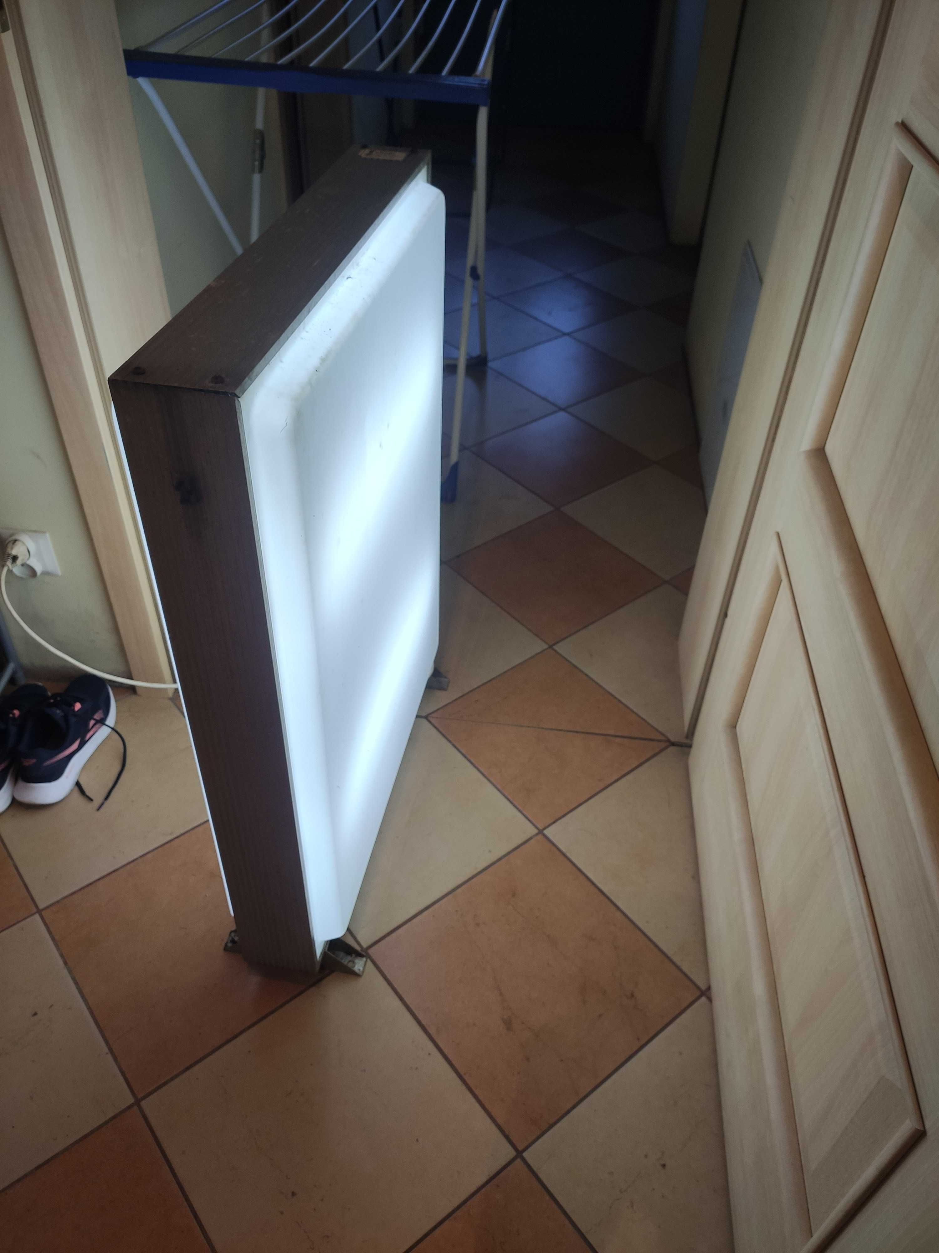Podświetlana reklama stojąca banner neon