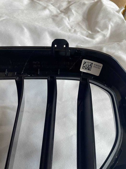 BMW G30 G31 LIFT LCI grill, atrapa, nerki przód SHADOWLINE kamera