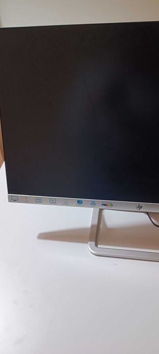 Monitor HP 23'8 Full HD 1920 x 1080 IPS VGA HDMI