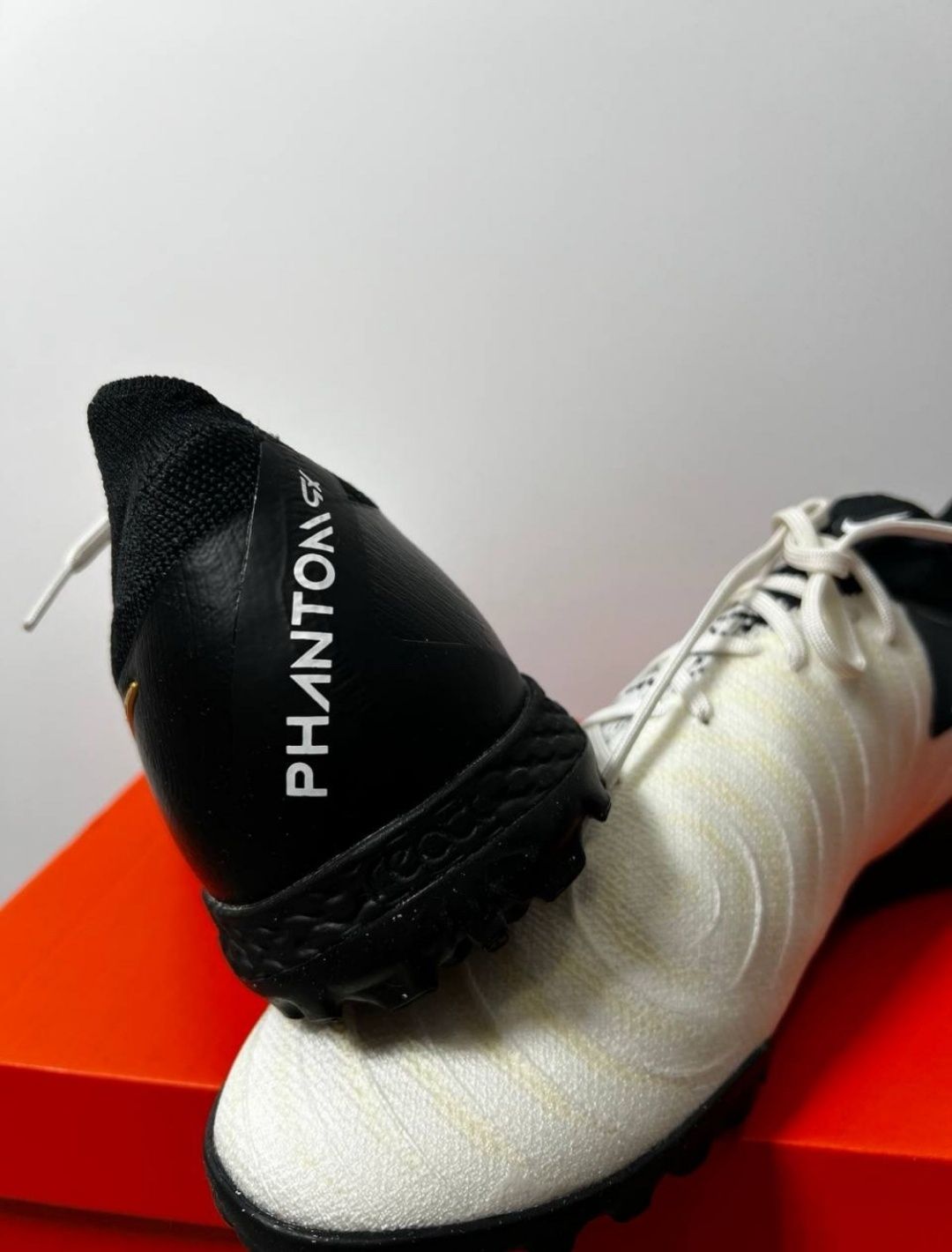 Сороконожки Nike phantom gx II pro tf довжина 28.5см