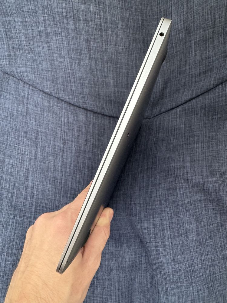 Macbook Air 13 2019 ( i5 1.6/2.9 Ghz ,8 gb Ram, 128 ssd )