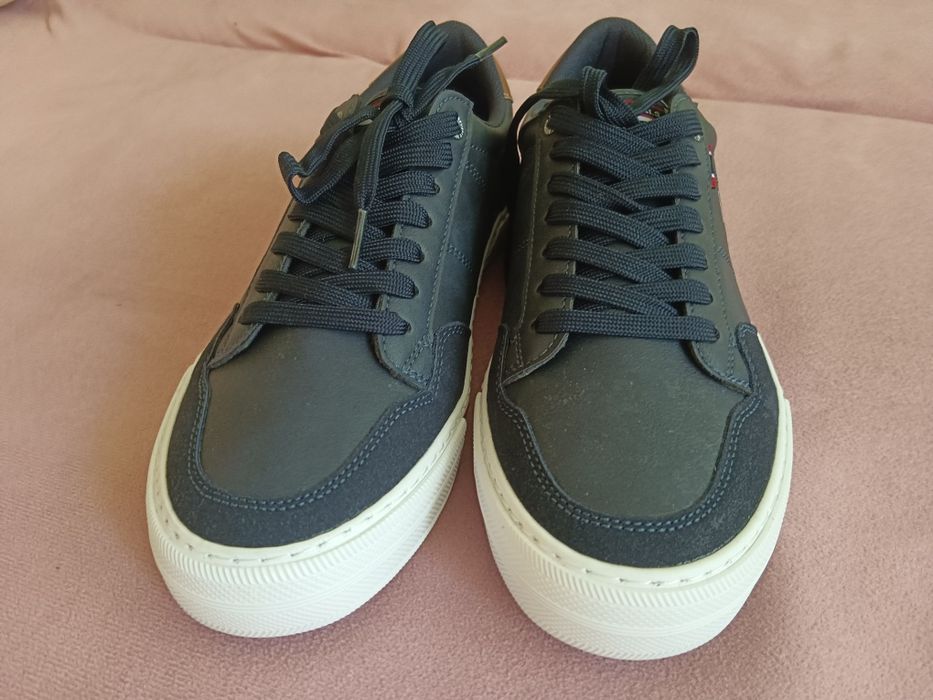 Чоловічі  кросівки  Polo 41 розмір, нові