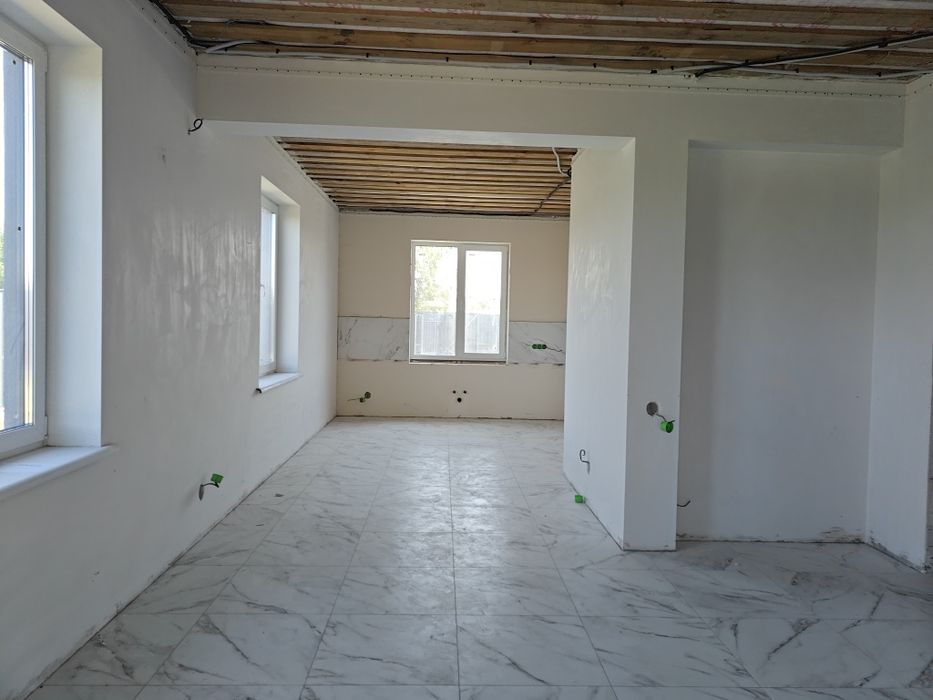 Продам сучасний будинок Зарічани