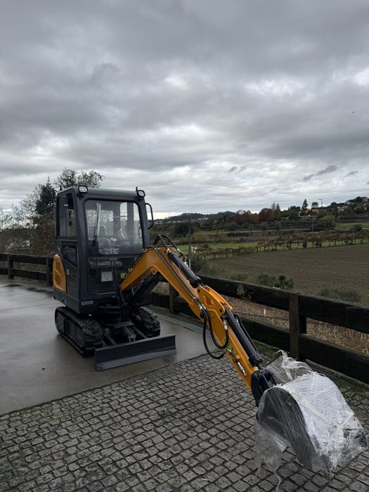 Mini giratória 2T Nova