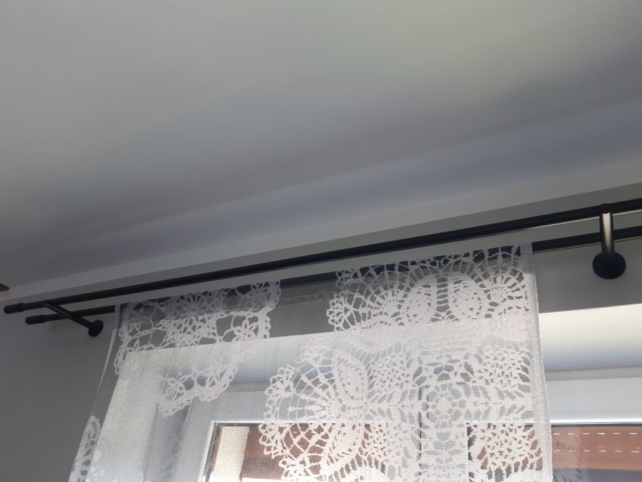 Pojedyńczy karnisz z zakończeniem ok 170cm, 280cm, podwójny ok 290cm