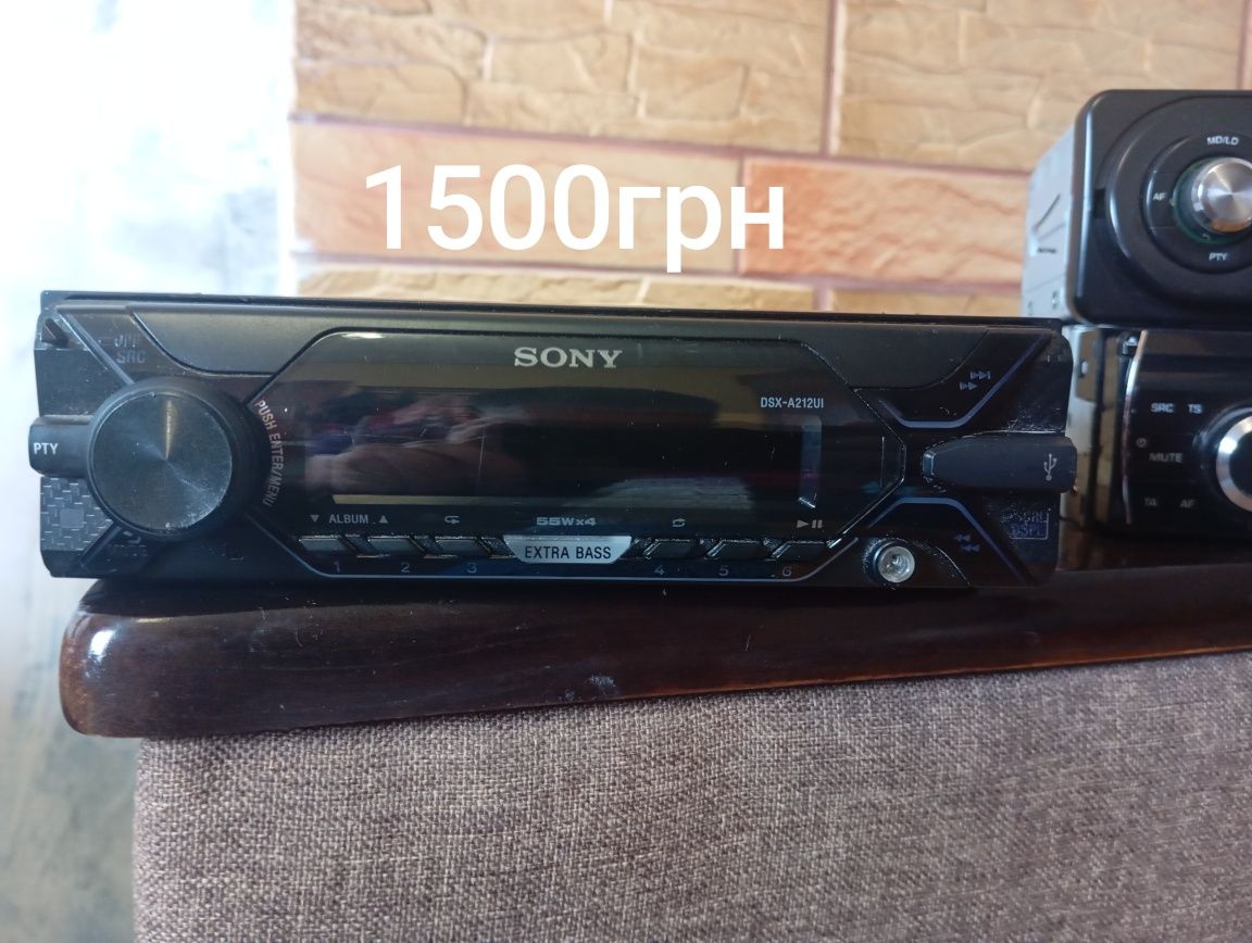 автомагнітола SONY..