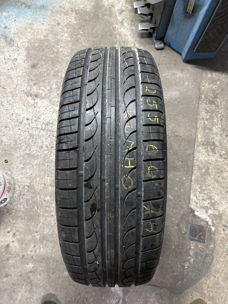 255/60R18 108H Kumho Solus KH15 17 rok 1szt