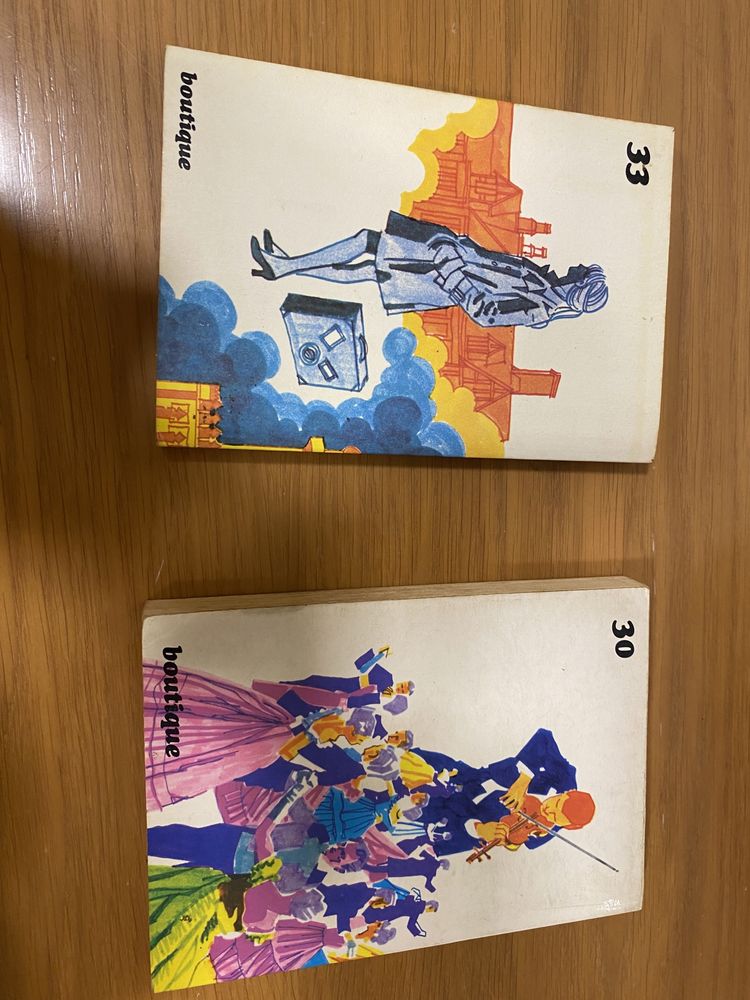 Conjunto de Livros Antigos