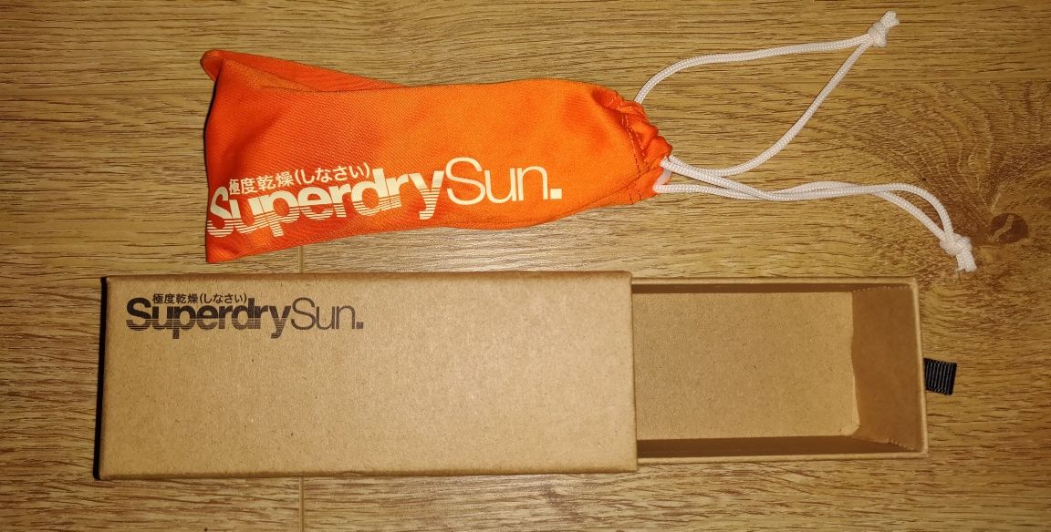 Okulary przeciwsłoneczne Superdry (aviator)