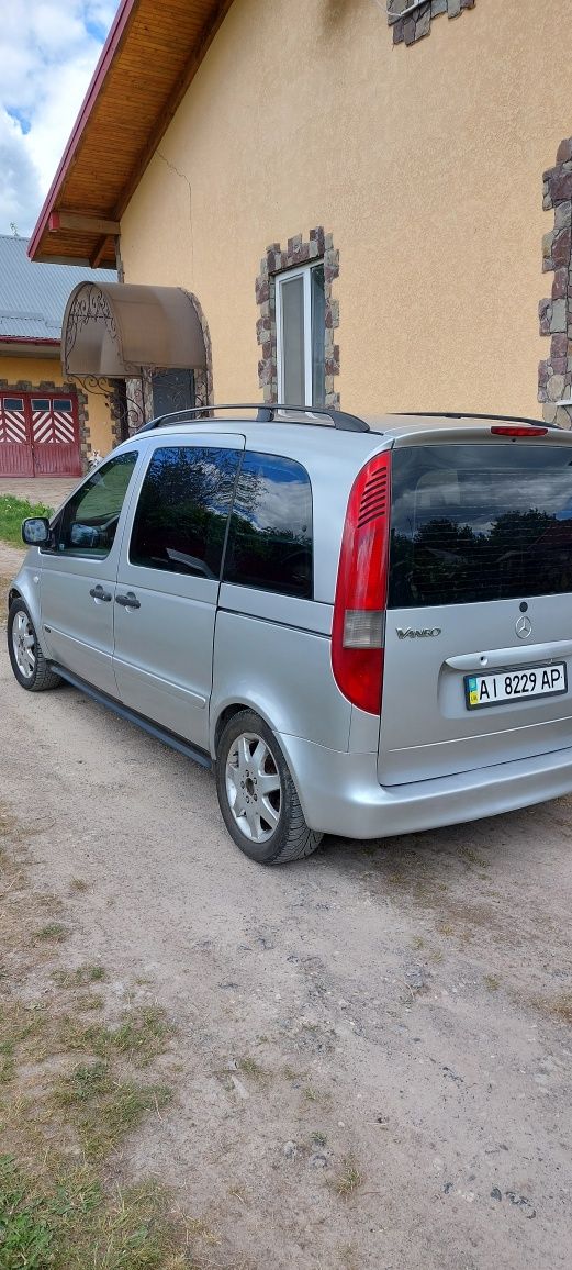 Mercedes-Benz Vaneo 1.7d. 2003. 7 місць.