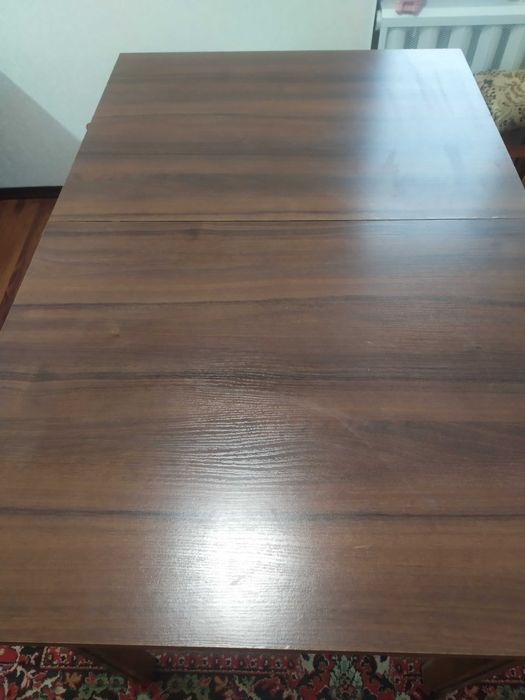 Стол бу, для гостиной или кухни