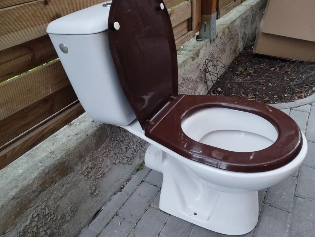 WC kompakt - Koło