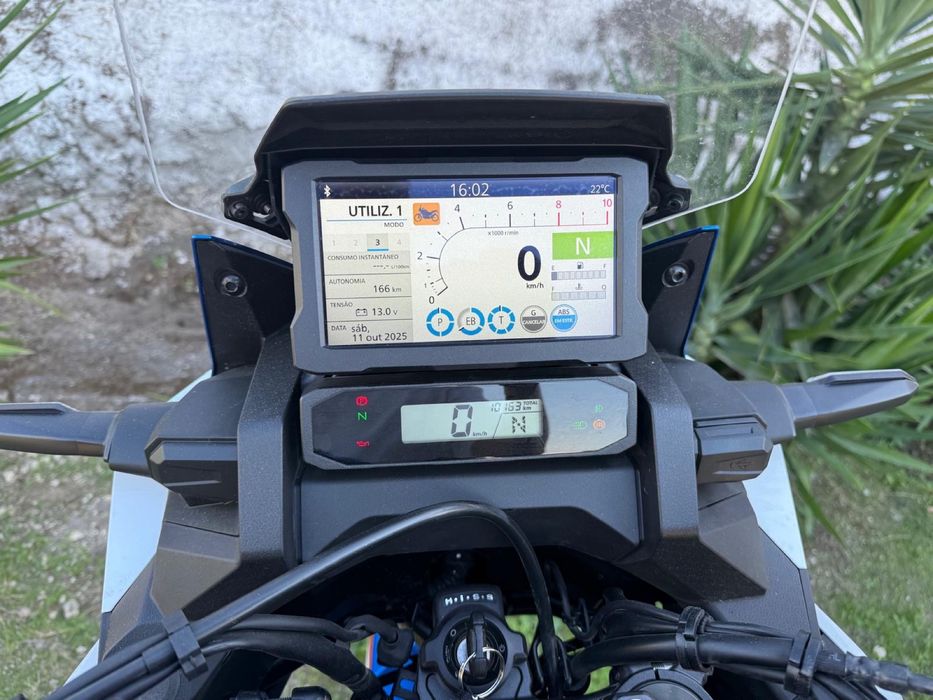 Vendo africa twin 1100