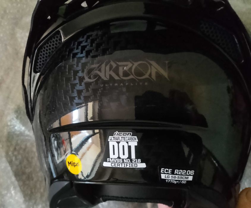 Carbon шолом Icon Ultraflite Carbon