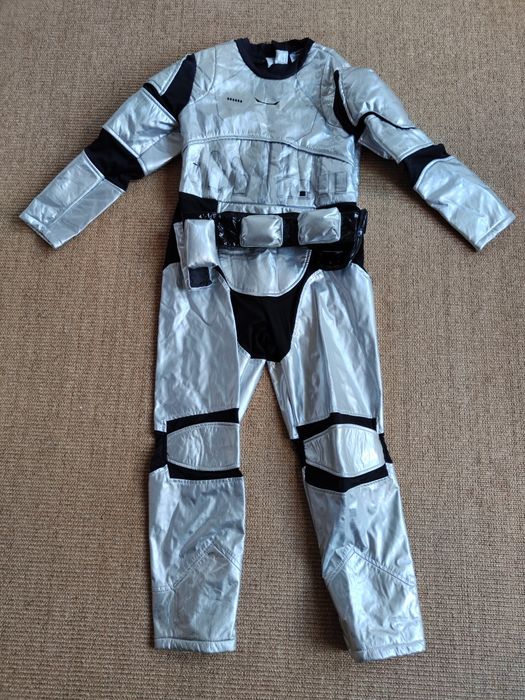 Fato stormtrooper starwars como novo 7/8 anos