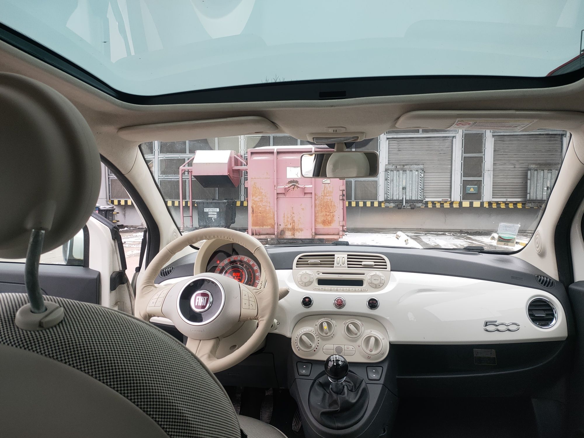 FIAT 500 1.2 benzyna czterocylindrowy Lounge Panorama Klima