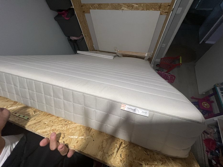 Colchao do ikea semi novo 1,40x2,00 m