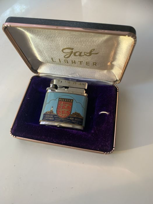 Продам зажигалку