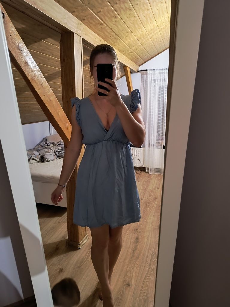Sukienka letnia jeansowa głeboki dekolt M/L