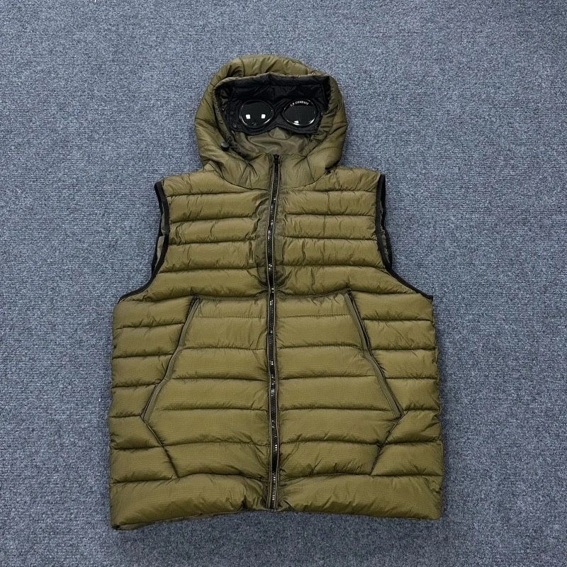 Жилетка/куртка cp company/сп компани/NEW/безрукавка