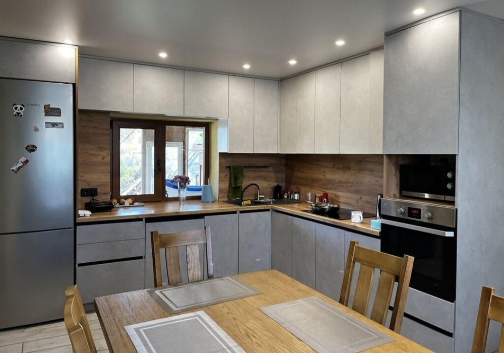 Продам будинок з ремонтом в Підгородному