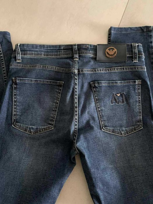 Spodnie dżinsowe męskie z przetarciami - Armani Jeans