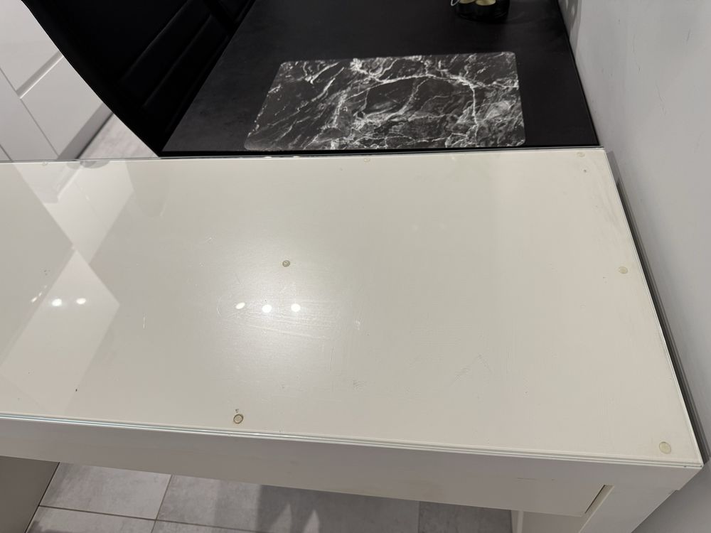 toaletka biała Ikea Malm