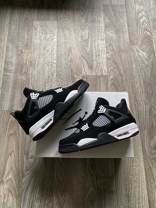 Jordan 4 Retro White Thunder R.38