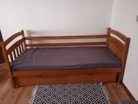 Łóżko dziecięce drewniane