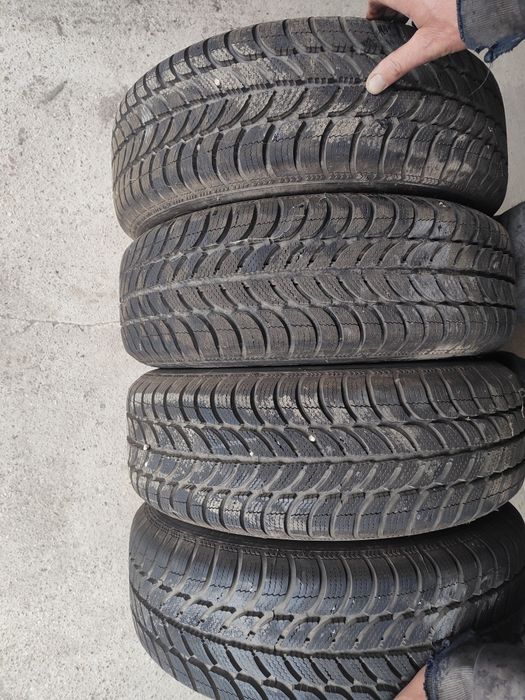 Opony zimowe 195/65/R15 z felgami Golf V