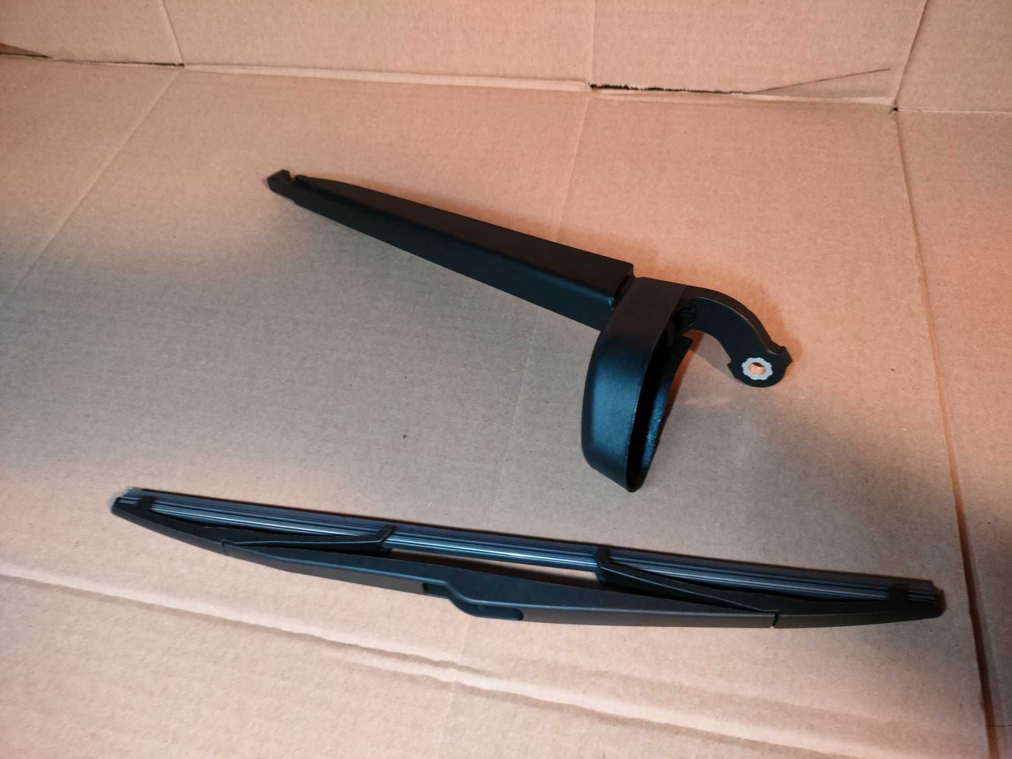 ramię wycieraczki tył z piórem ford focus MK 2 HB