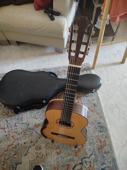 Viola António Monteiro