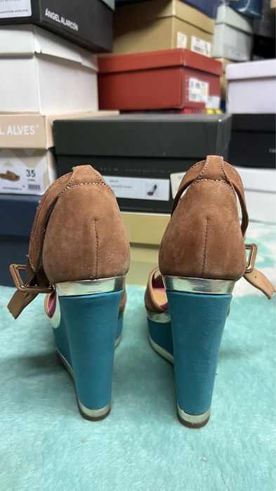 Sandalias de cunhas - schutz